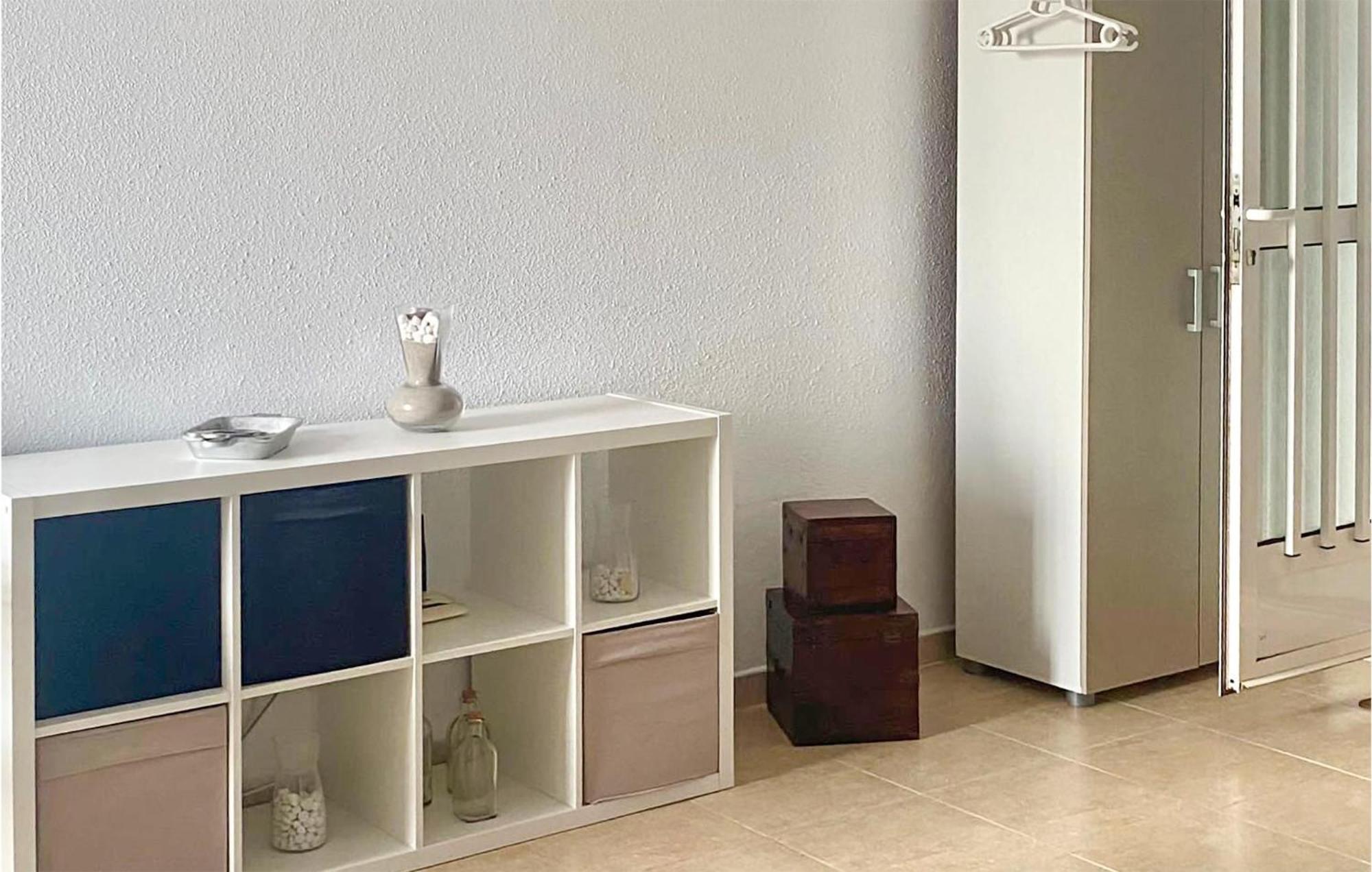 Cozy Apartment In Los Alcazares With Wifi Экстерьер фото