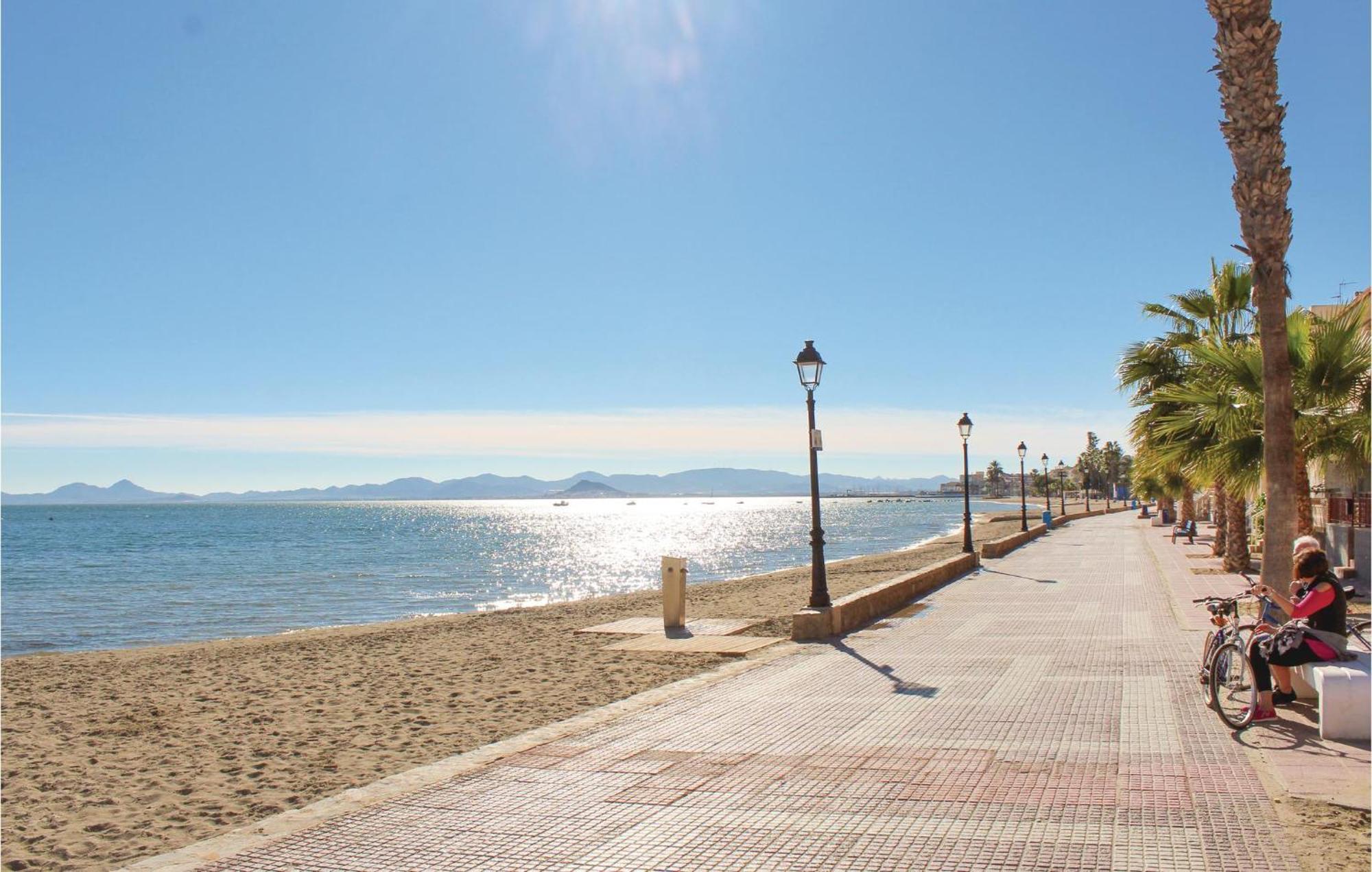 Cozy Apartment In Los Alcazares With Wifi Экстерьер фото